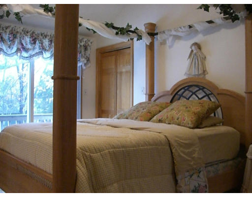 66 Richards Road Reading, MA 01867 - Photo 23 of 30 Gallery Image 23