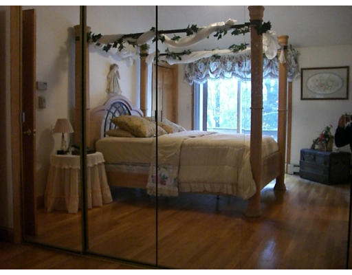 66 Richards Road Reading, MA 01867 - Photo 24 of 30 Gallery Image 24