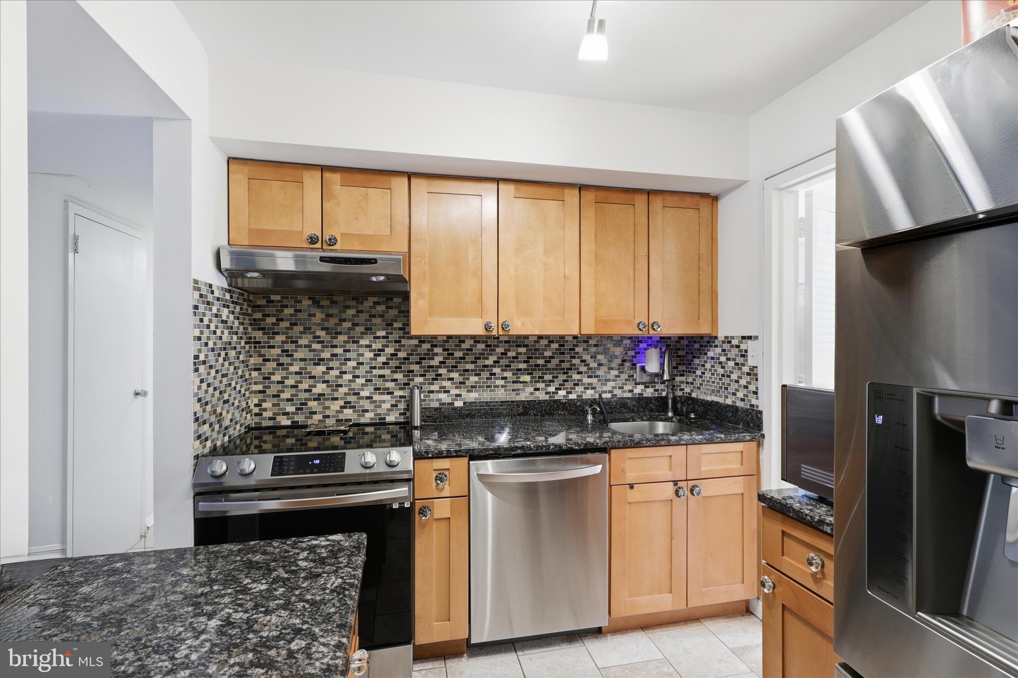 1809 Ivy Oak Square, Unit 61 Reston, VA 20190 - Photo 12 of 36