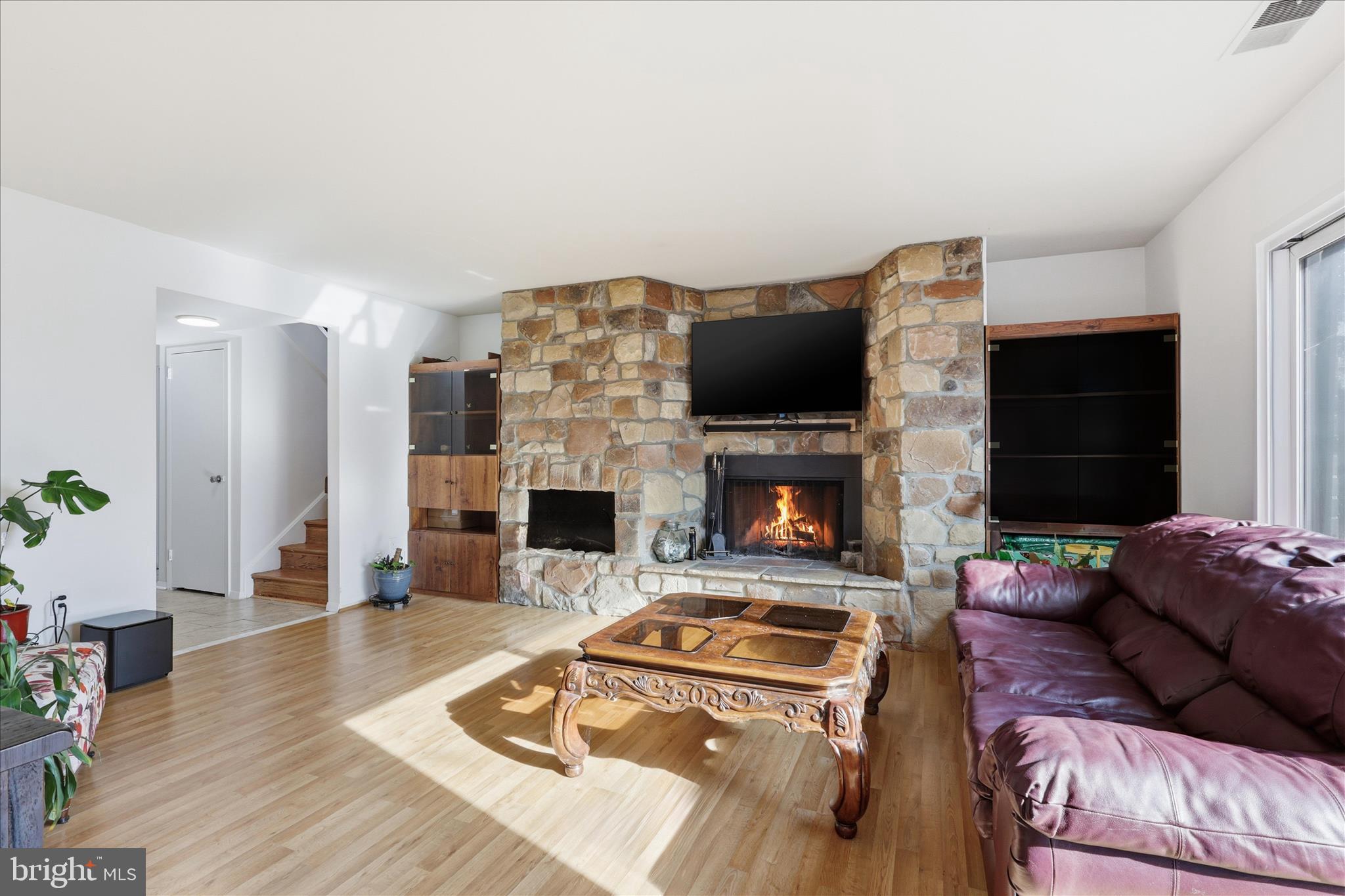 1809 Ivy Oak Square, Unit 61 Reston, VA 20190 - Photo 7 of 36