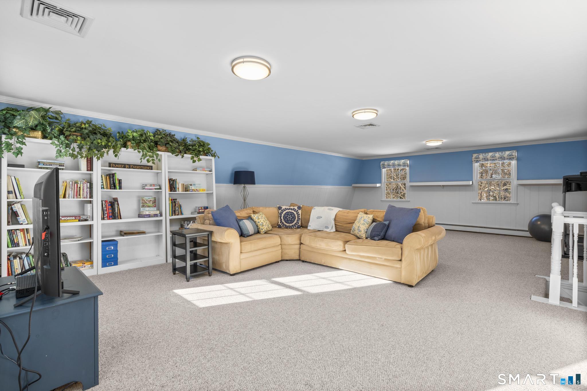 10 Foxwood Road Trumbull, CT 06611 - Photo 18 of 40