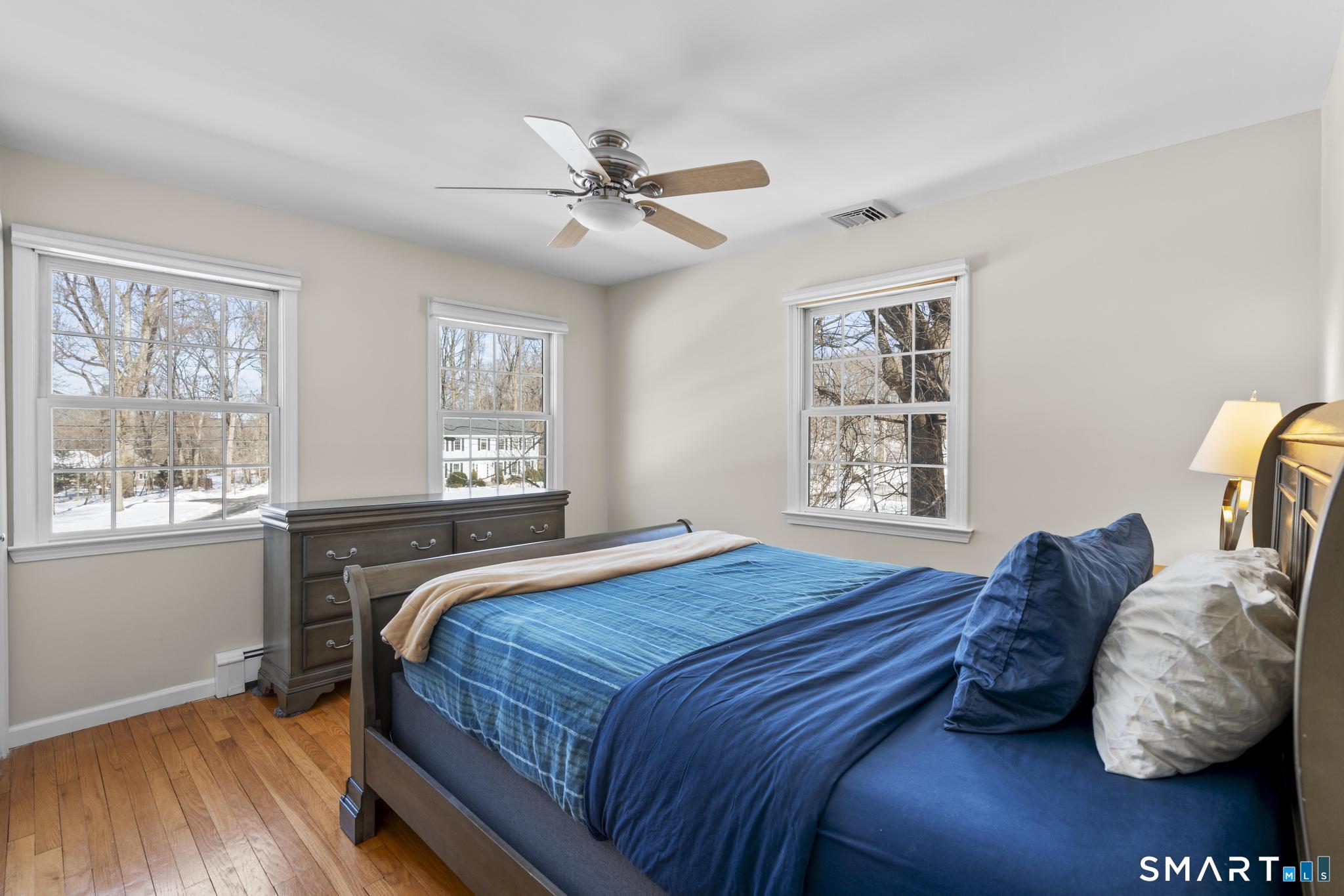 10 Foxwood Road Trumbull, CT 06611 - Photo 28 of 40