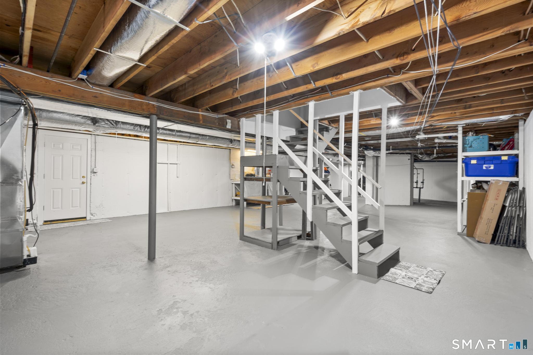 10 Foxwood Road Trumbull, CT 06611 - Photo 34 of 40