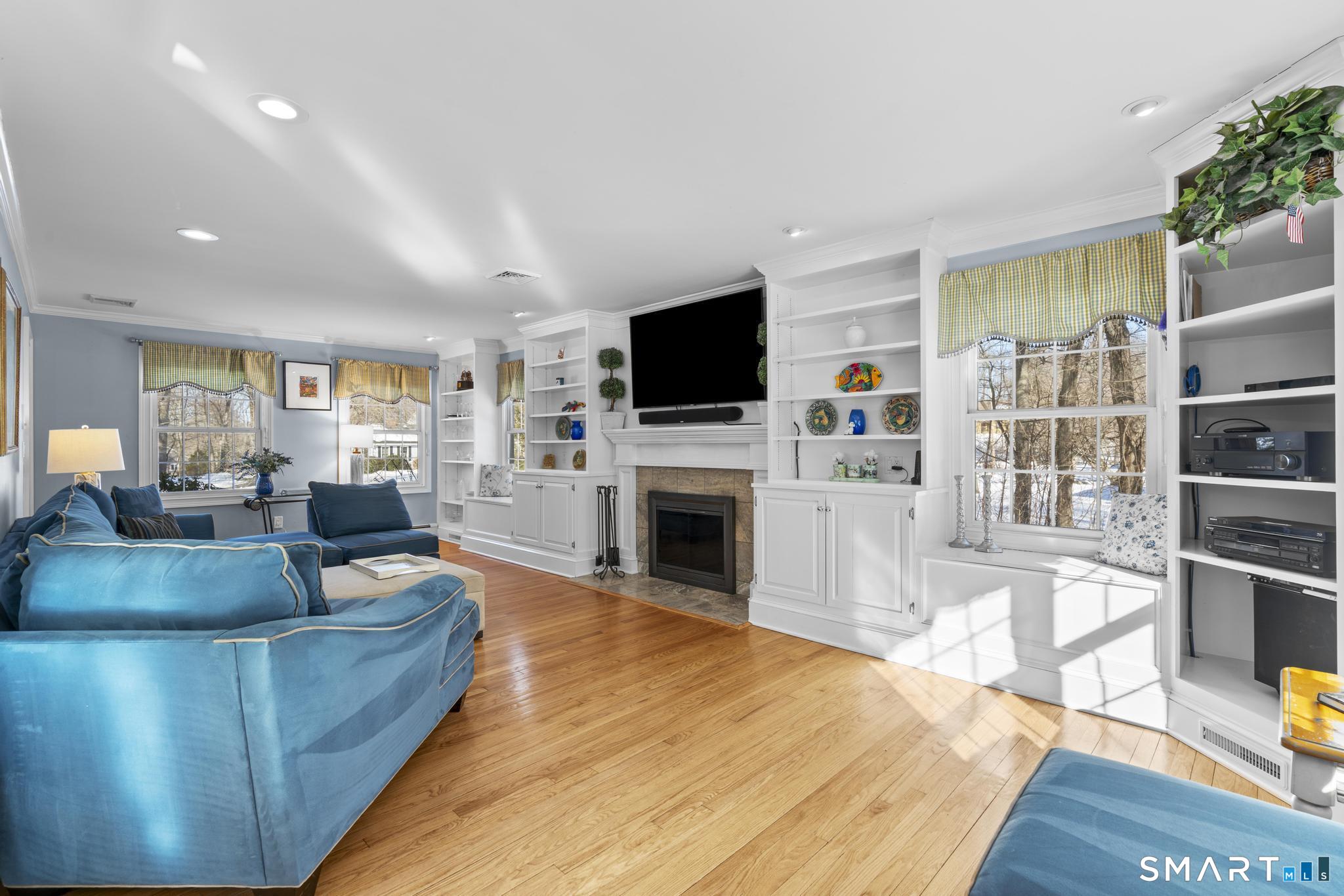 10 Foxwood Road Trumbull, CT 06611 - Photo 6 of 40