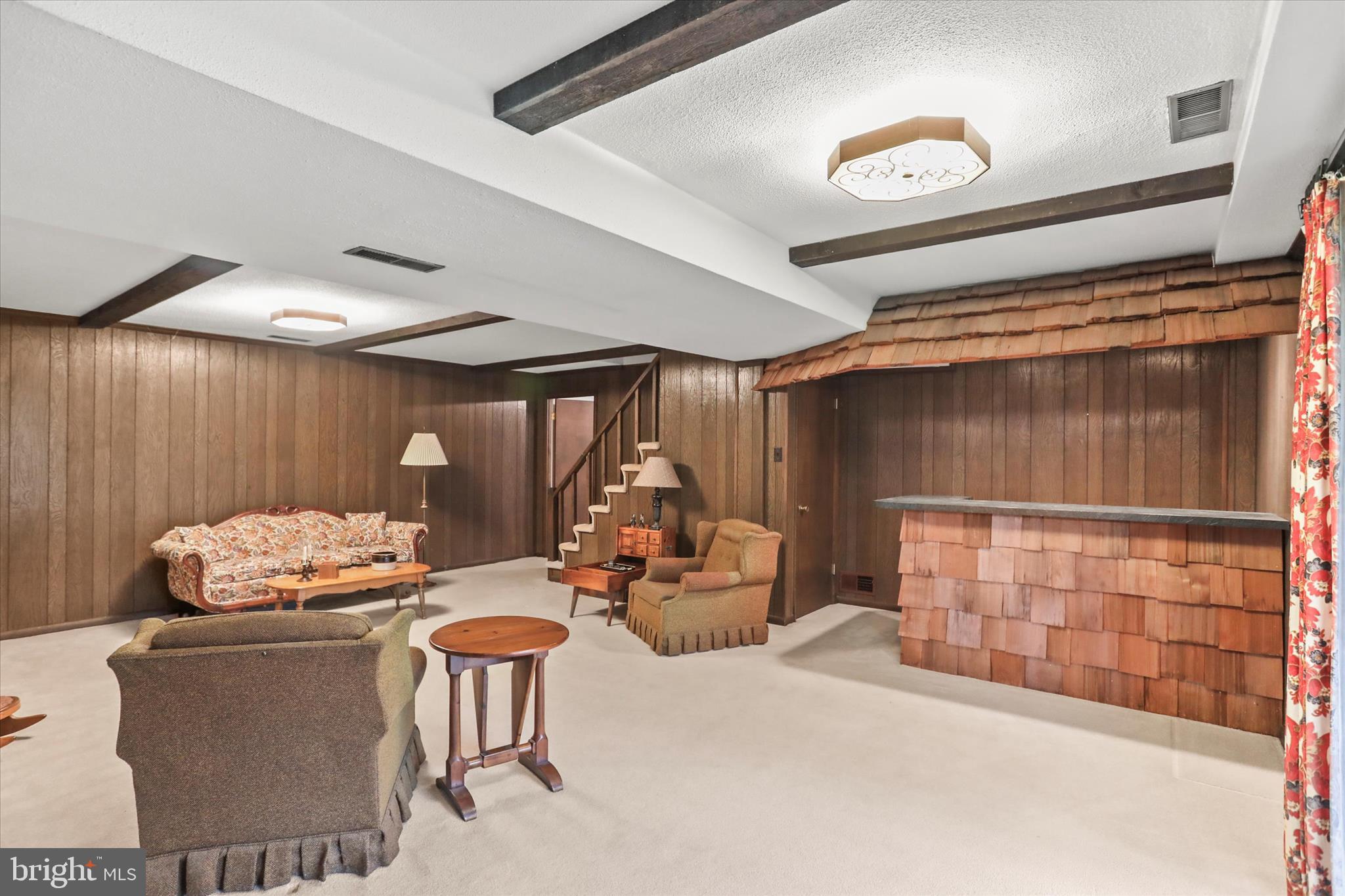 114 Lexington Road York, PA 17402 - Photo 33 of 49 a dining room with furniture and a window