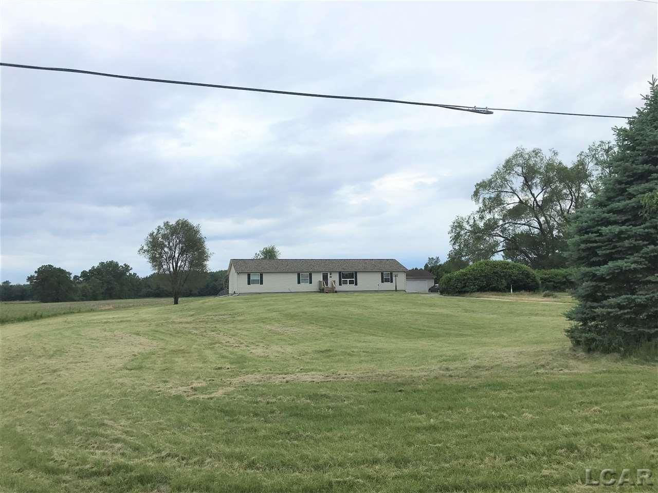 4023 West Dunbar Road Monroe, MI 48161 - Photo 2 of 25 31381576-1.JPG
