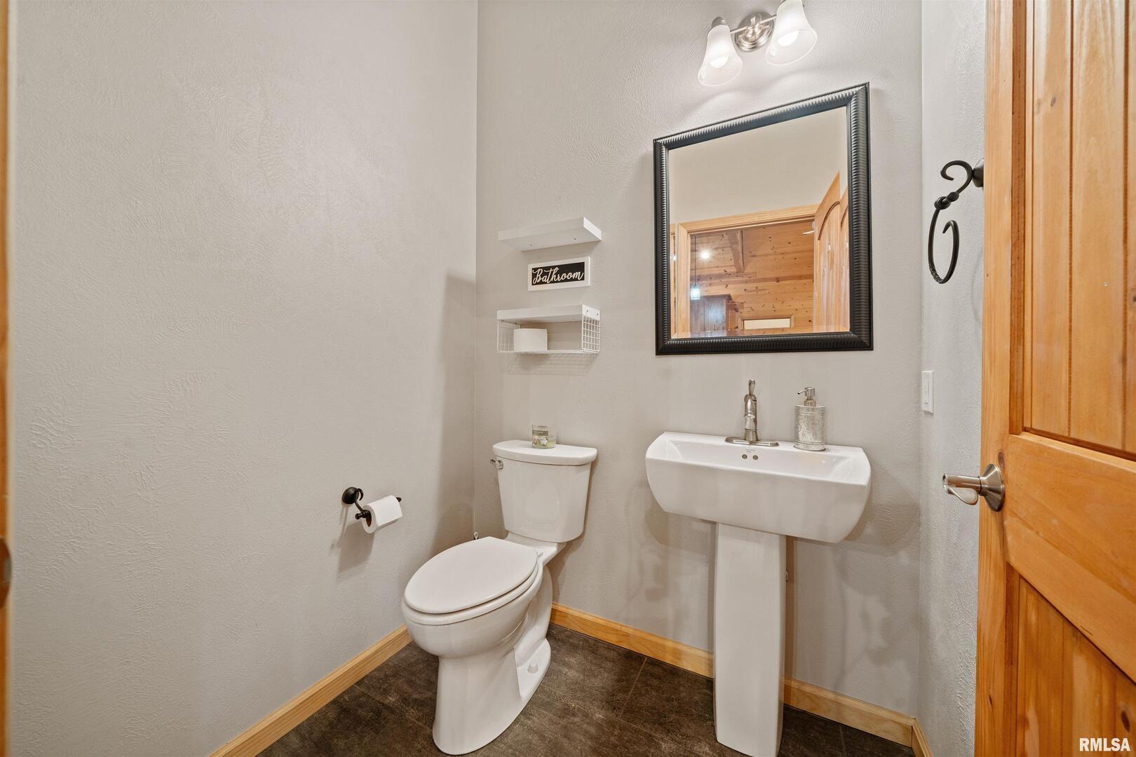 1115 Hilltop Lane Simpson, IL 62985 - Photo 31 of 60