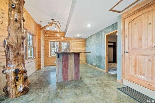 $749,900 | 1115 Hilltop Lane, Simpson, IL 62985