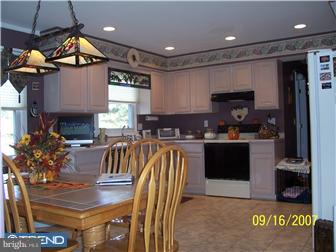 3038 Klockner Road Hamilton, NJ 08690 - Photo 4 of 12 Kitchen