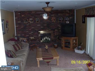 3038 Klockner Road Hamilton, NJ 08690 - Photo 7 of 12 Family Room