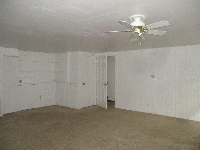 512 Highland Road Hinsdale, IL 60521 - Photo 23 of 25 a view of an empty room
