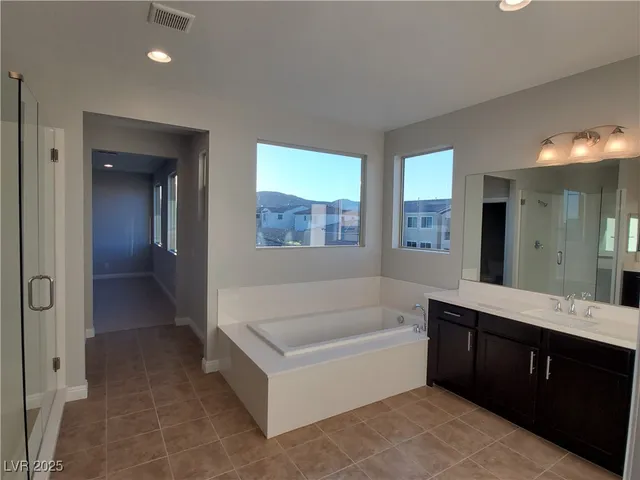 $830,000 | 1027 Cambridge Pk Street, Las Vegas, NV 89148