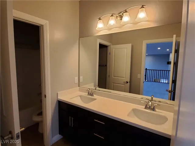 $830,000 | 1027 Cambridge Pk Street, Las Vegas, NV 89148