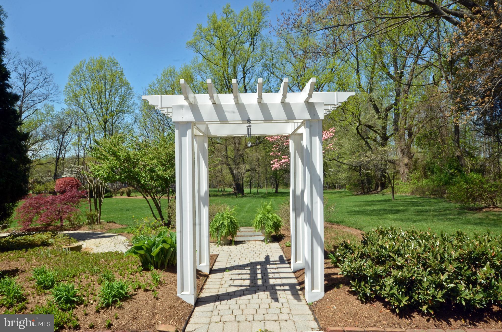3504 Old Trail Road Edgewater, MD 21037 - Photo 26 of 30 Charming Garden Trellis