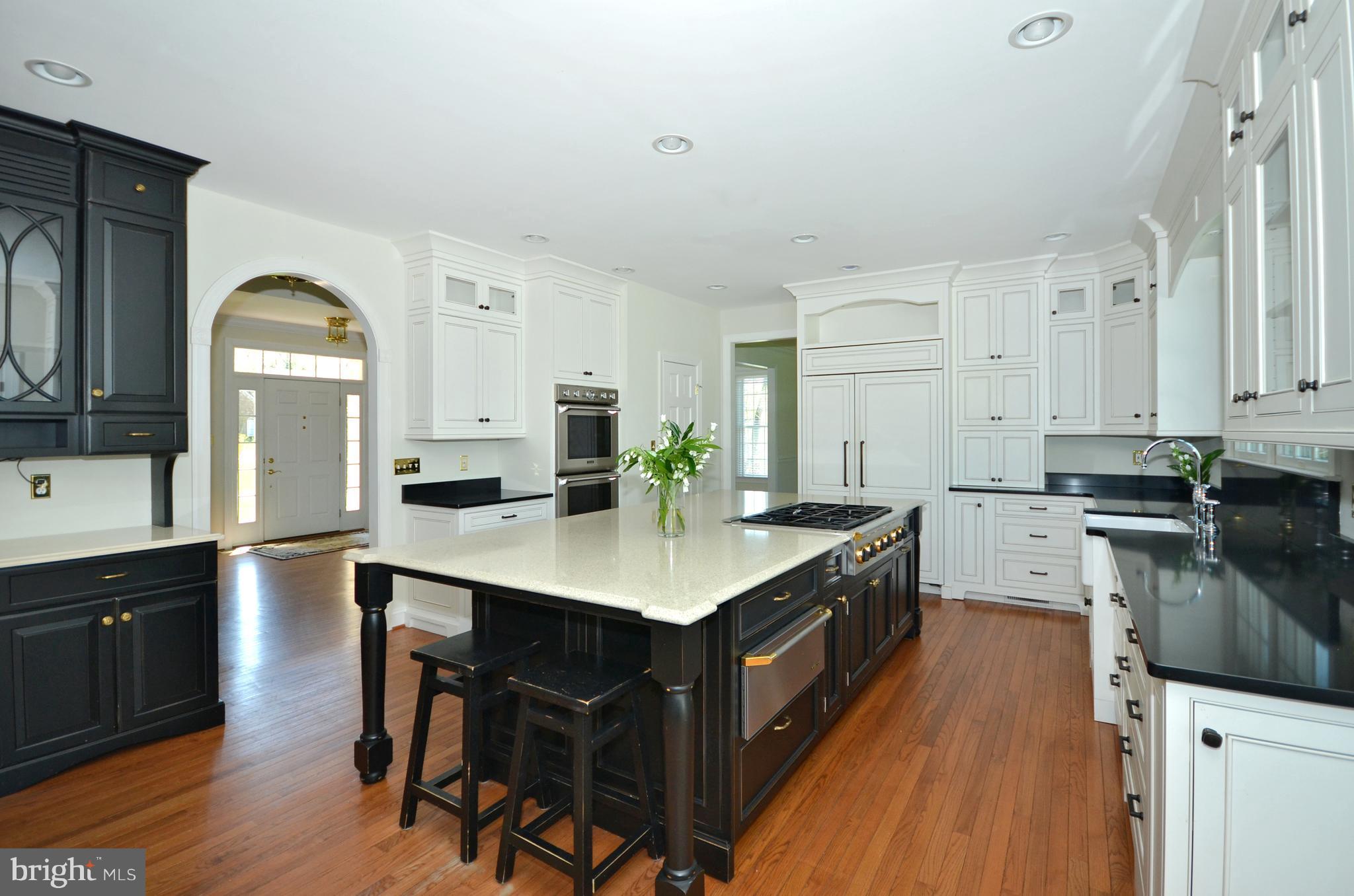 3504 Old Trail Road Edgewater, MD 21037 - Photo 7 of 30 Custom Cabinetry, High End Appliances