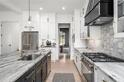 $1,350,000 | 1941 Royal Court, Atlanta, GA 30341