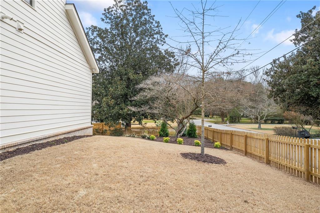 1941 Royal Court Atlanta, GA 30341 - Photo 47 of 54