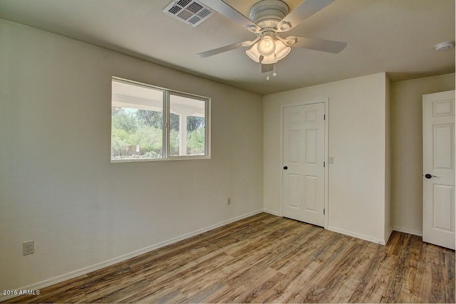 1106 East Roberts Road Phoenix, AZ 85022 - Photo 12 of 24 1st Bedroom