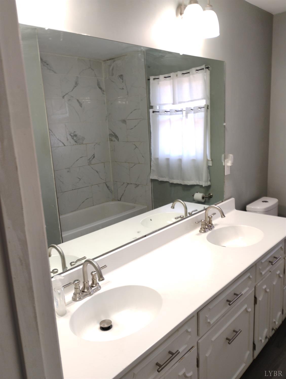 1316 Dudley Road Moneta, VA 24121 - Photo 44 of 61 HALLWAY BATHROOM