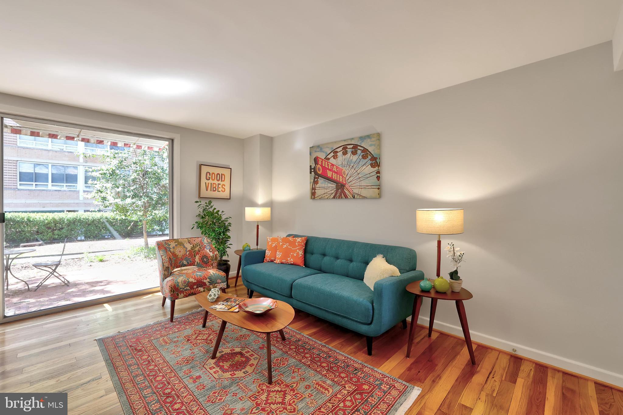 745 3rd Street Southwest, Unit 403 Washington, DC 20024 - Photo 4 of 33 Living Room
