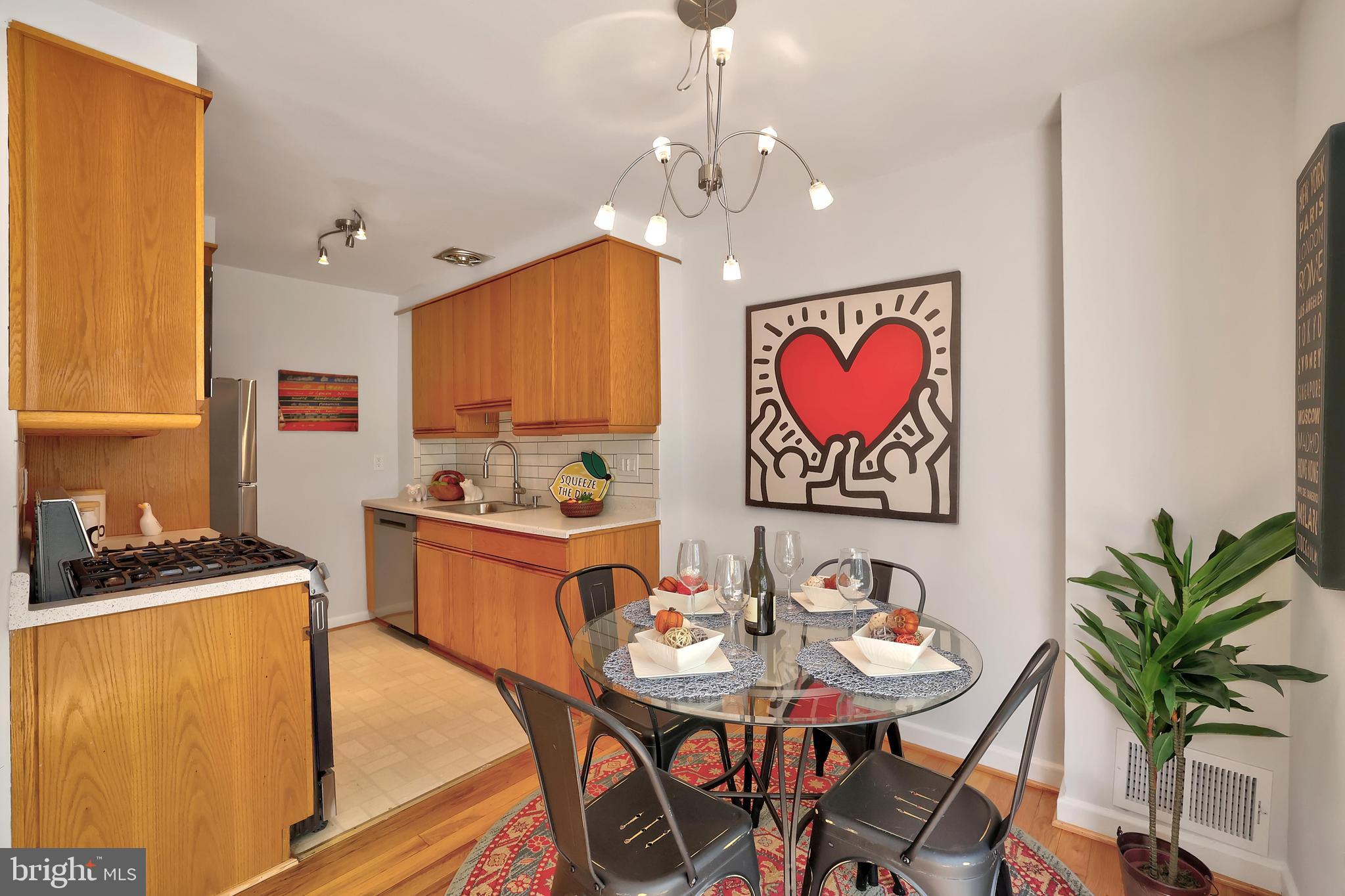 745 3rd Street Southwest, Unit 403 Washington, DC 20024 - Photo 7 of 33 Dining/Kitchen Combo