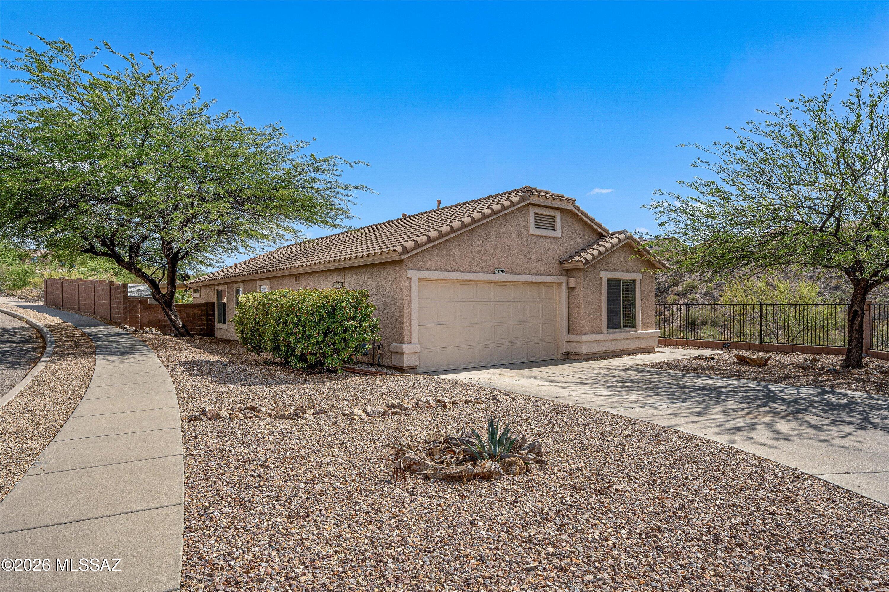 10790 South April Spring Place Vail, AZ 85641 - Photo 2 of 31 02-Front of Home