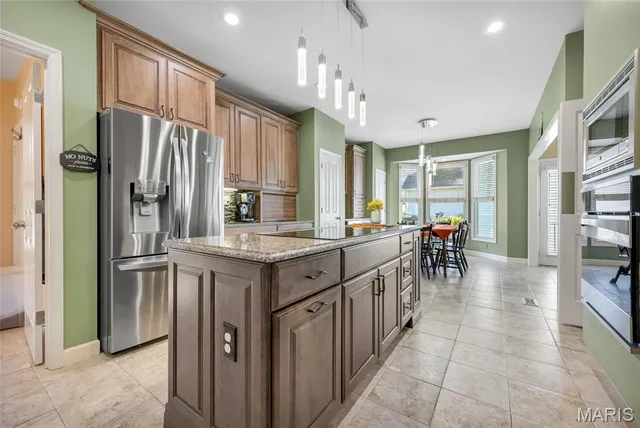 $585,000 | 15 Eagles Way Lane, Lake St. Louis, MO 63367