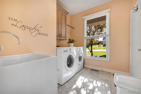 $590,000 | 15 Eagles Way Lane, Lake St. Louis, MO 63367