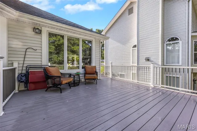 $575,000 | 15 Eagles Way Lane, Lake St. Louis, MO 63367