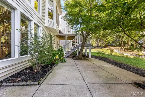 $590,000 | 15 Eagles Way Lane, Lake St. Louis, MO 63367