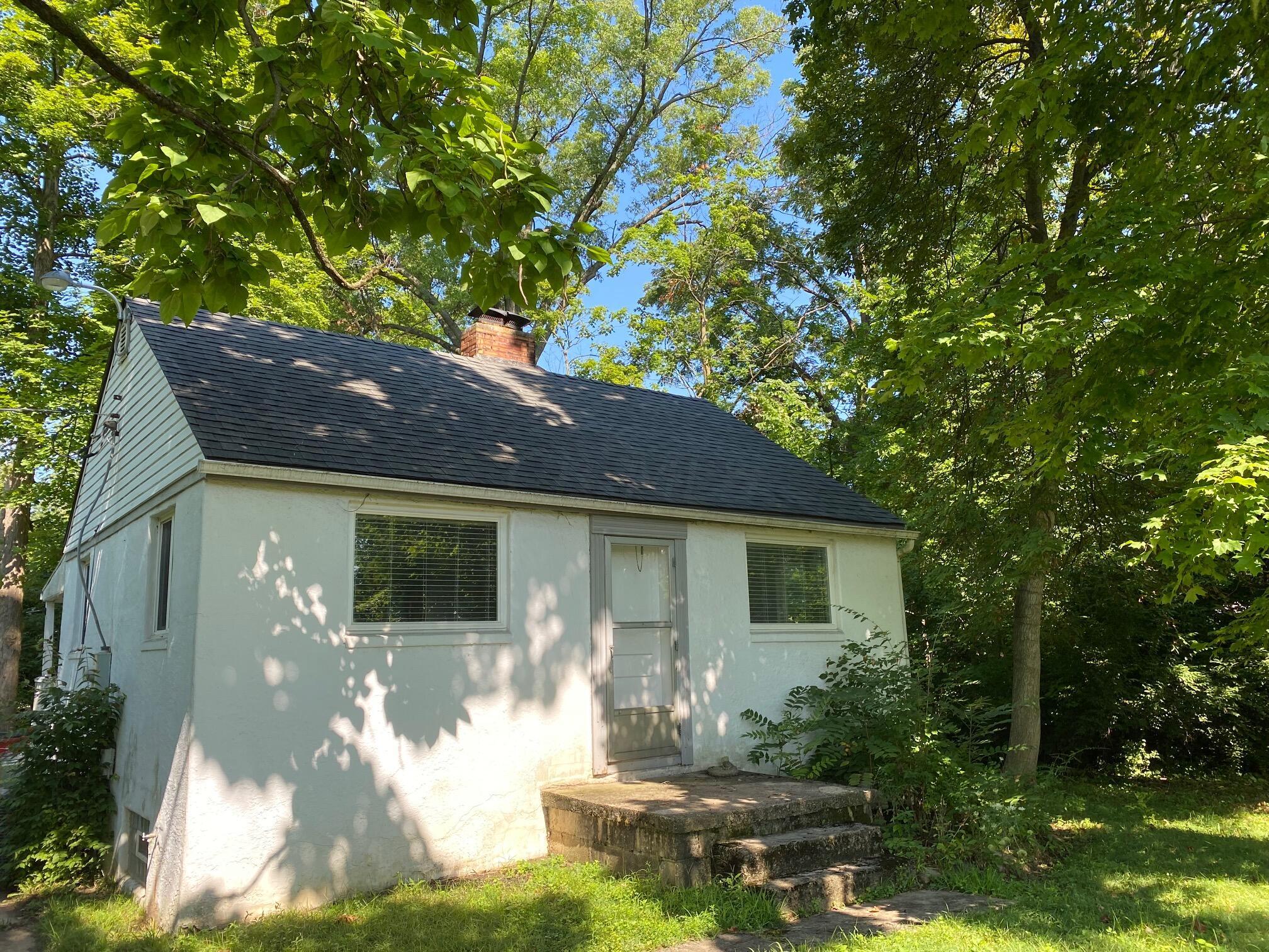 2521 McComb Rd
