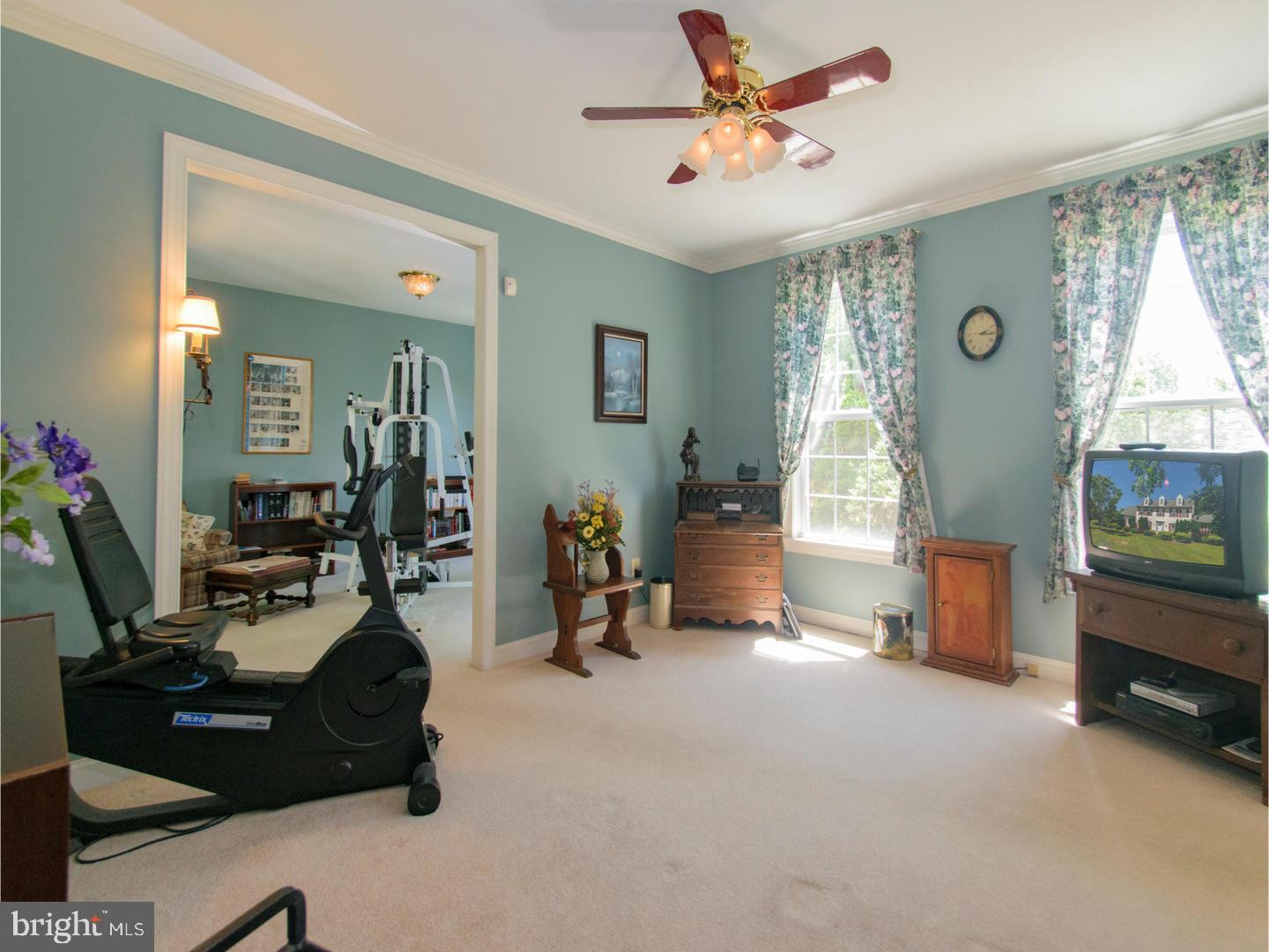 1022 Branch Mill Road Telford, PA 18969 - Photo 4 of 21 Living Room