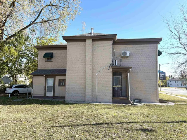 $185,000 | 613 East Lewis Street, Fort Wayne, IN 46802