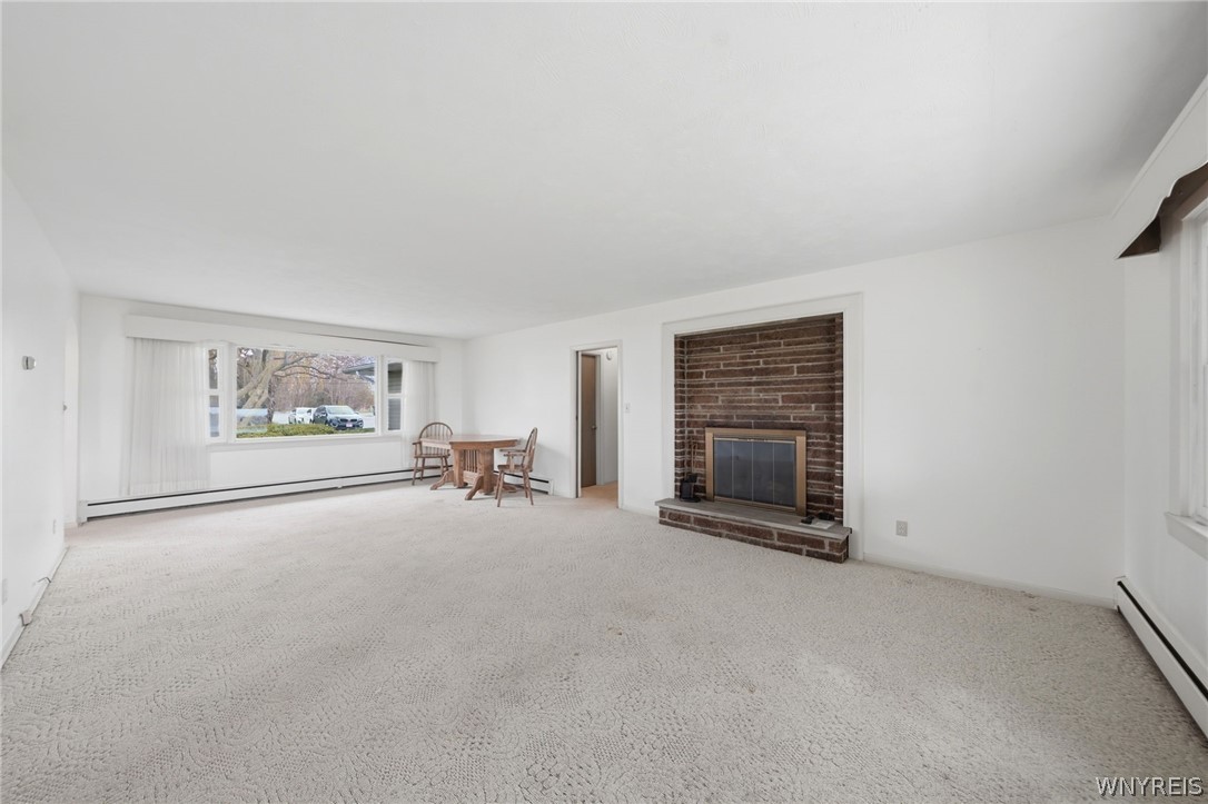 2484 River Road Wheatfield, NY 14304 - Photo 7 of 45