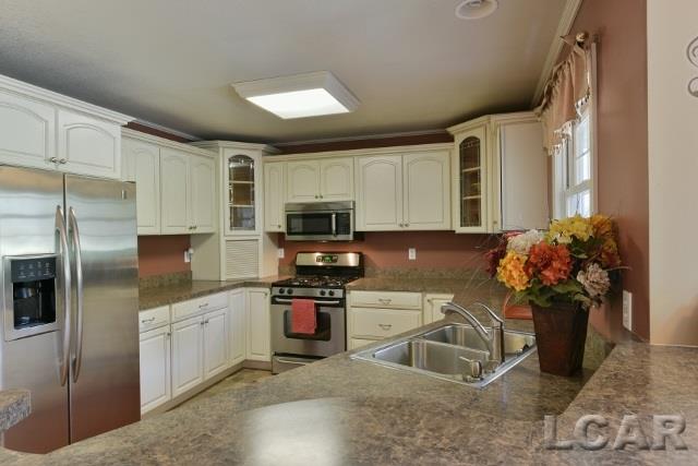 4749 Holloway Road Adrian, MI 49221 - Photo 14 of 45 31303673-13.JPG