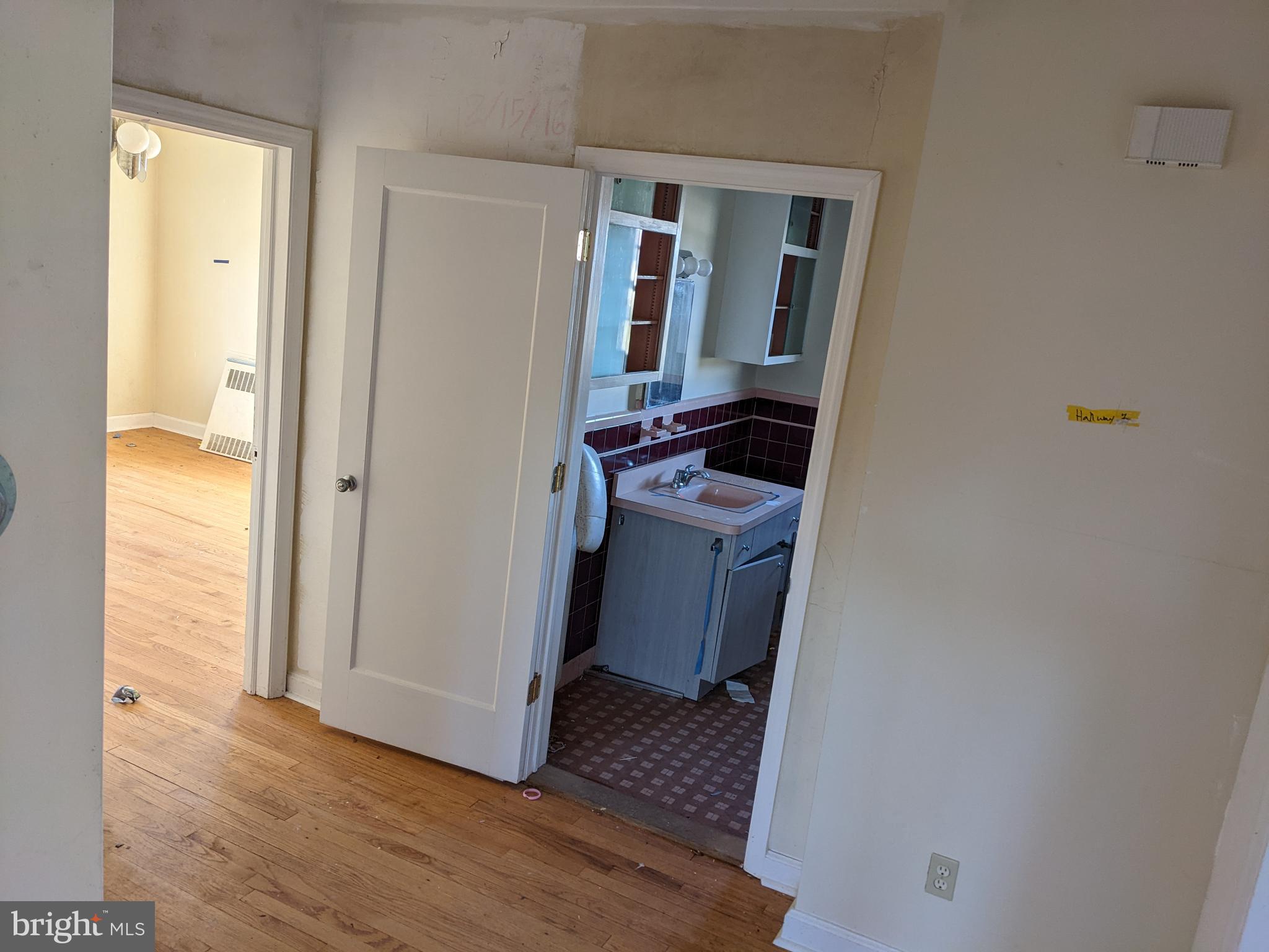 605 Etra Road East Windsor, NJ 08520 - Photo 6 of 20