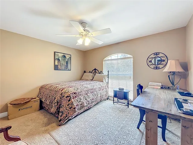 a view of yard with green space