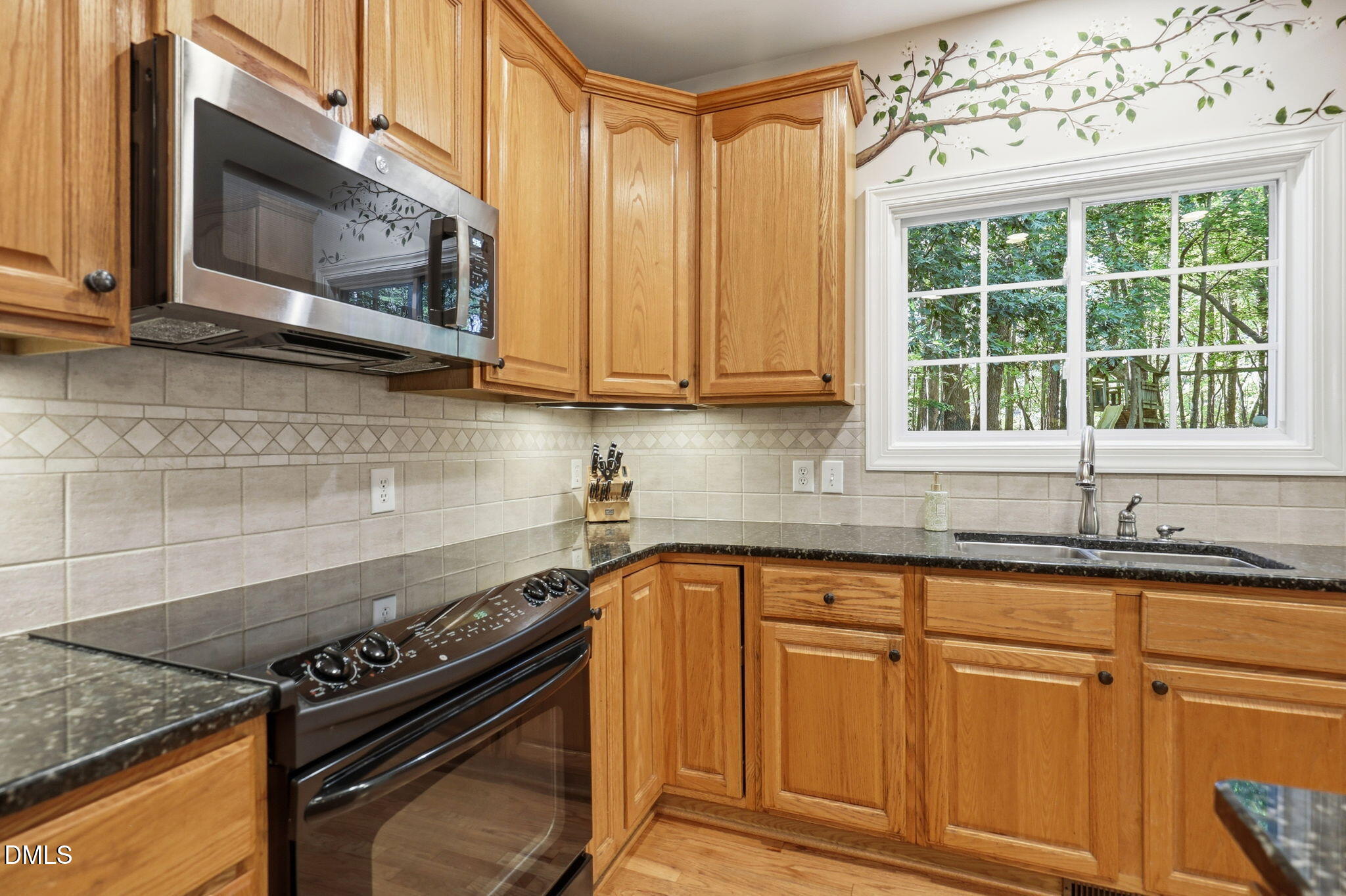 2304 Hideaway Court Raleigh, NC 27613 - Photo 12 of 39 48-web-or-mls-IMG_5484
