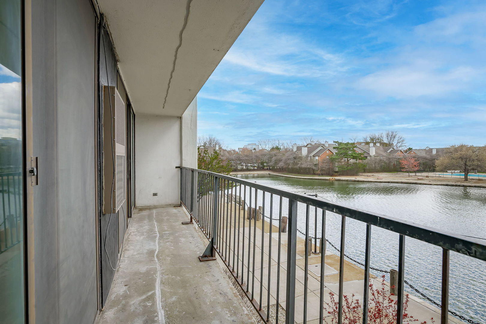 2015 South Finley Road, Unit 207 Lombard, IL 60148 - Photo 18 of 26 Gallery Image 18