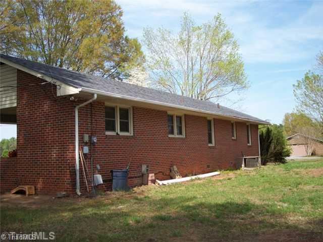 328 Deadmon Road Mocksville, NC 27028 - Photo 2 of 14 Exterior Back.
