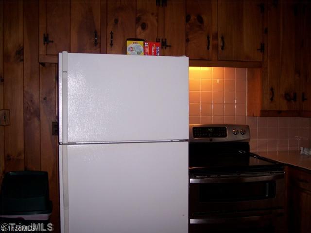 328 Deadmon Road Mocksville, NC 27028 - Photo 7 of 14 Kitchen.