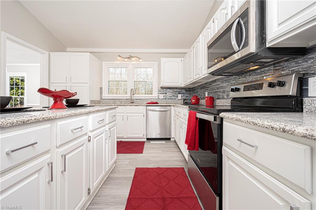 8052 Lasater Road Clemmons, NC 27012 - Photo 12 of 50 Gallery Image 12