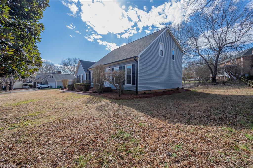 8052 Lasater Road Clemmons, NC 27012 - Photo 6 of 50 Gallery Image 6
