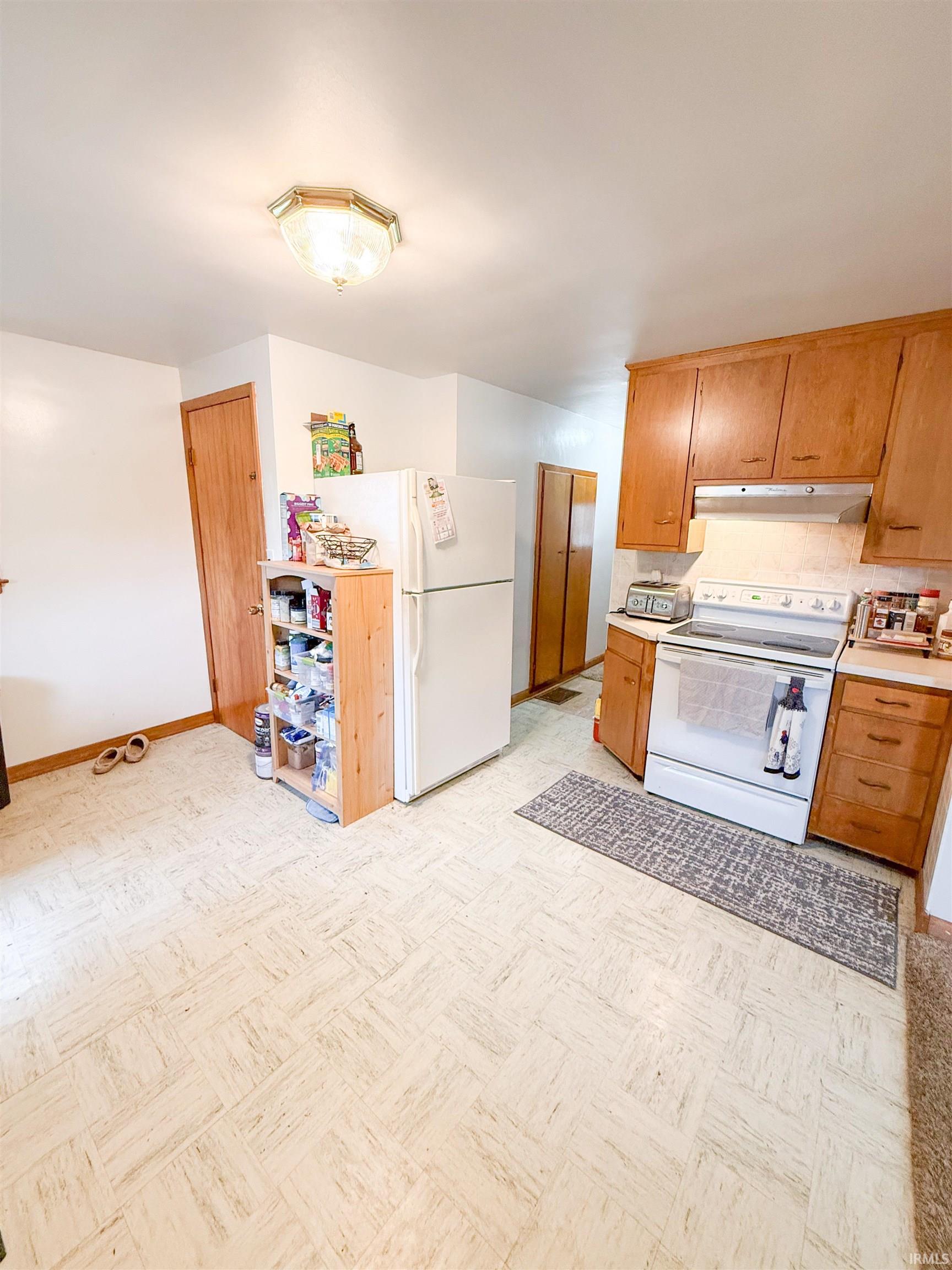 4417 McComb Road Huntertown, IN 46748 - Photo 4 of 23 Gallery Image 4