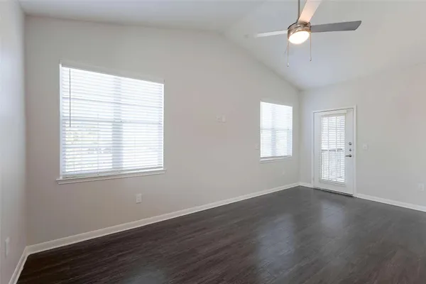 $1,585 | 12215 Hunters Chase Drive, Unit N10207N, Austin, TX 78729
