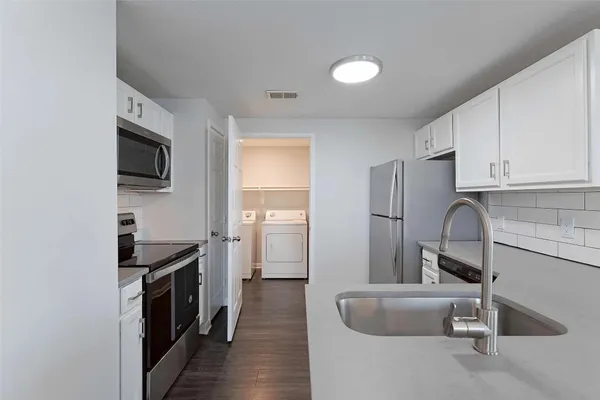 $1,585 | 12215 Hunters Chase Drive, Unit N10207N, Austin, TX 78729