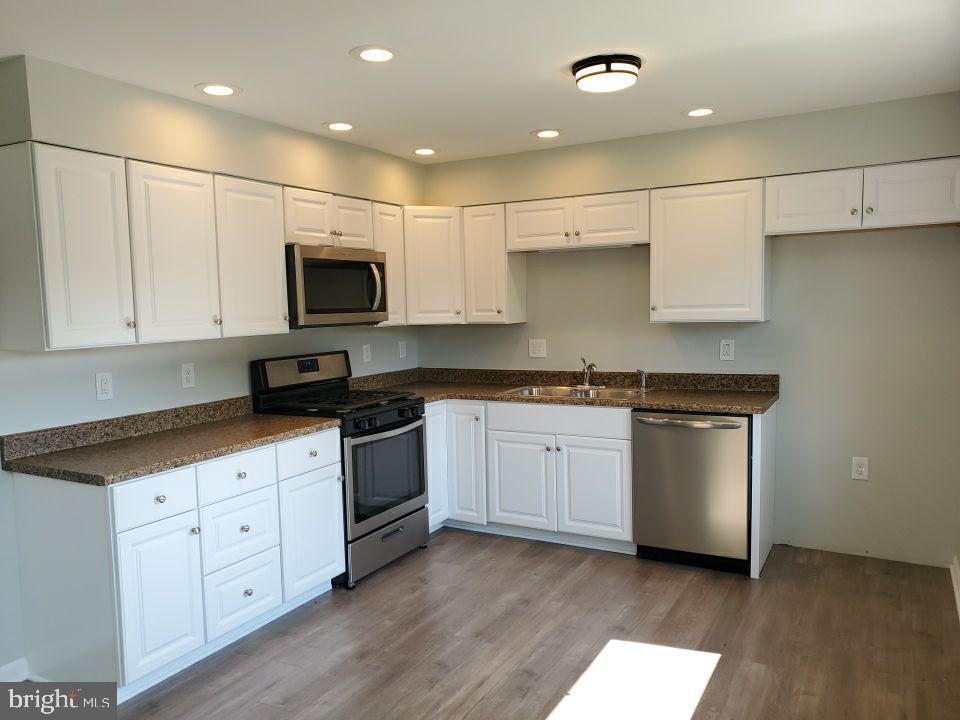 83 Georgia Road Pennsville, NJ 08070 - Photo 11 of 24