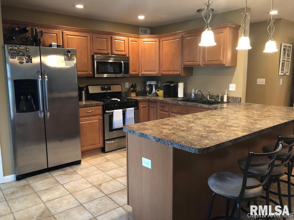 603 North Main Street Athens, IL 62613 - Photo 6 of 16 Gallery Image 6