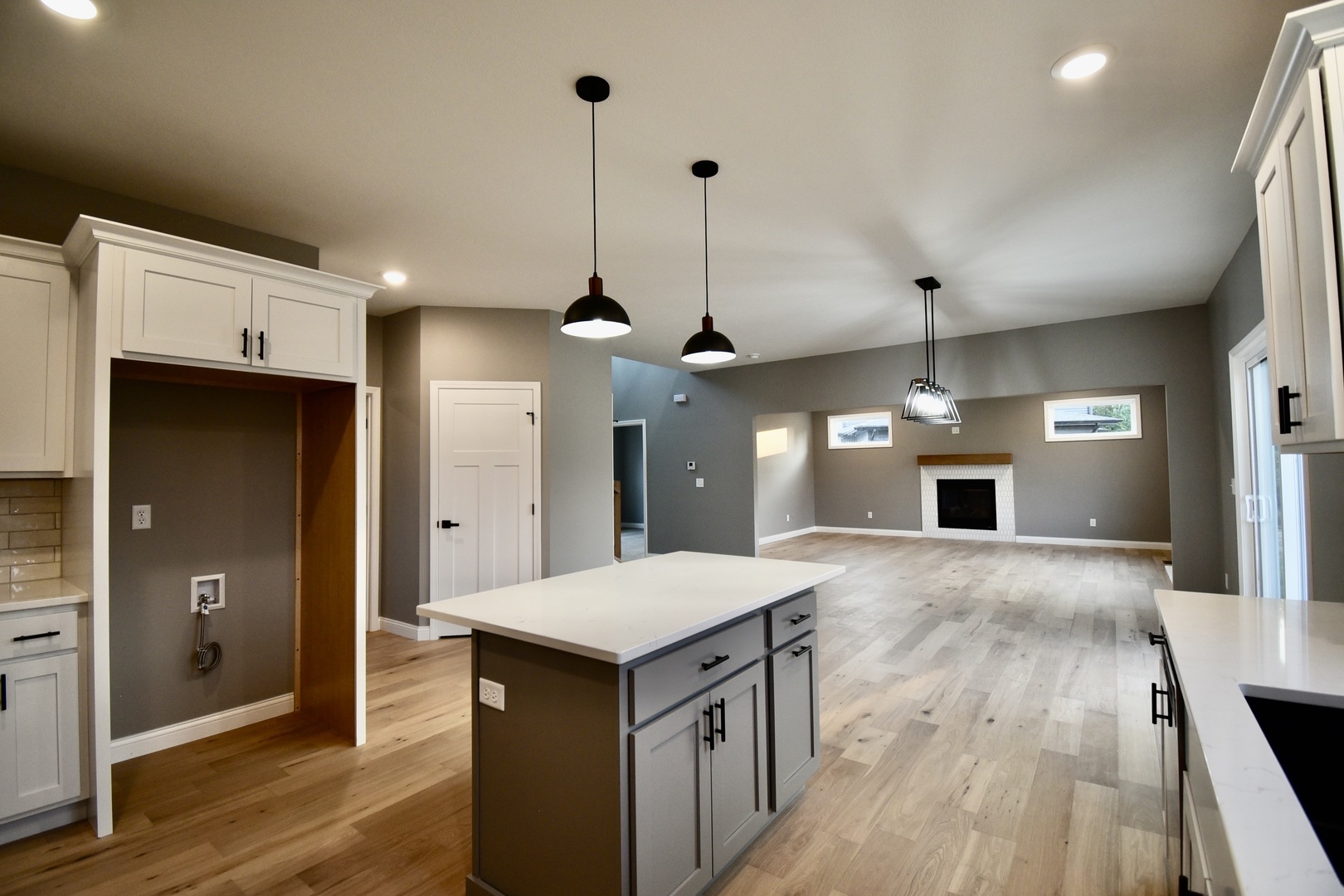104 Raef Road Downs, IL 61736 - Photo 7 of 29 Gallery Image 7