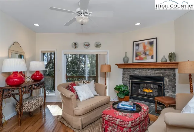 $425,000 | 182 Evergreen Springs Court, Unit 401, Blowing Rock, NC 28605